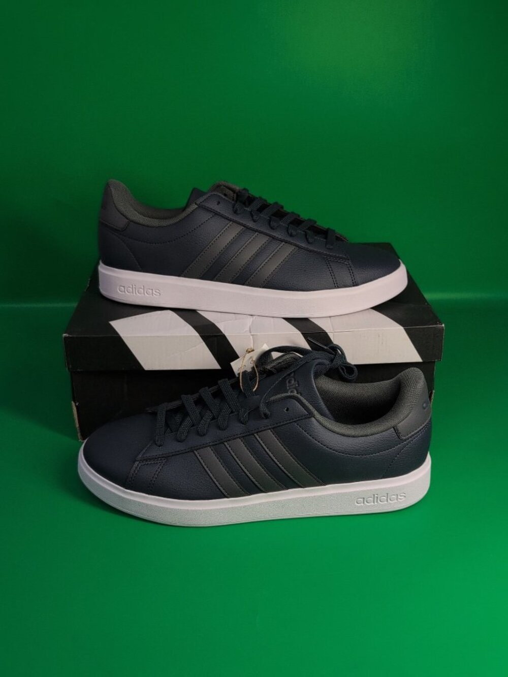 Adidas Grand Court 2.0 Cloud Foam Comfort Shoes US 11.5 Aurora Ink Grey White